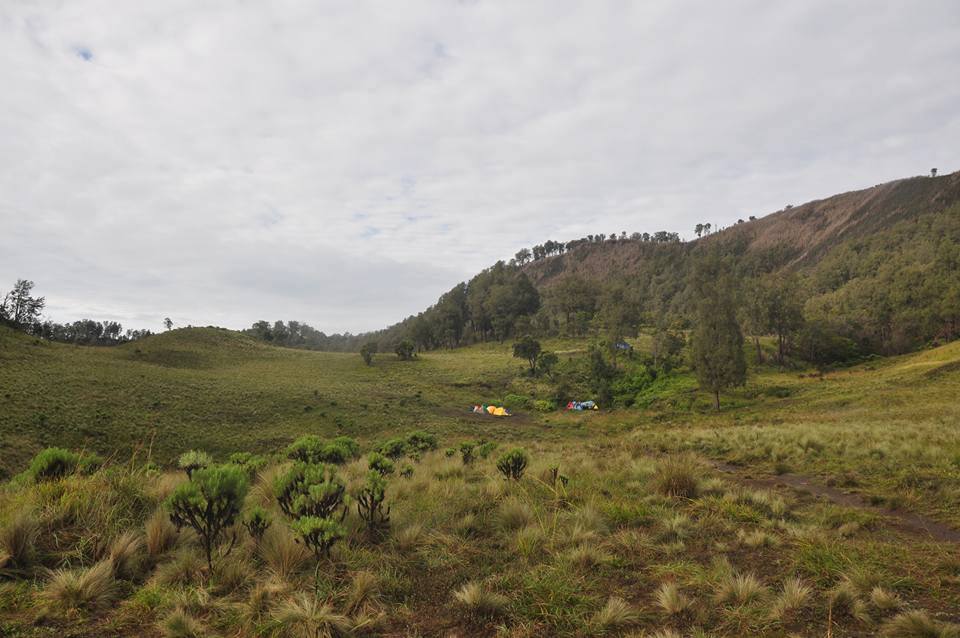 Hiking Gunung Buthak